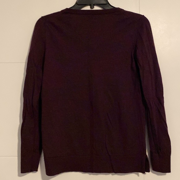 Banana Republic V neck Merino Wool Sweater. Wine colored. Size Small - Picture 2 of 8